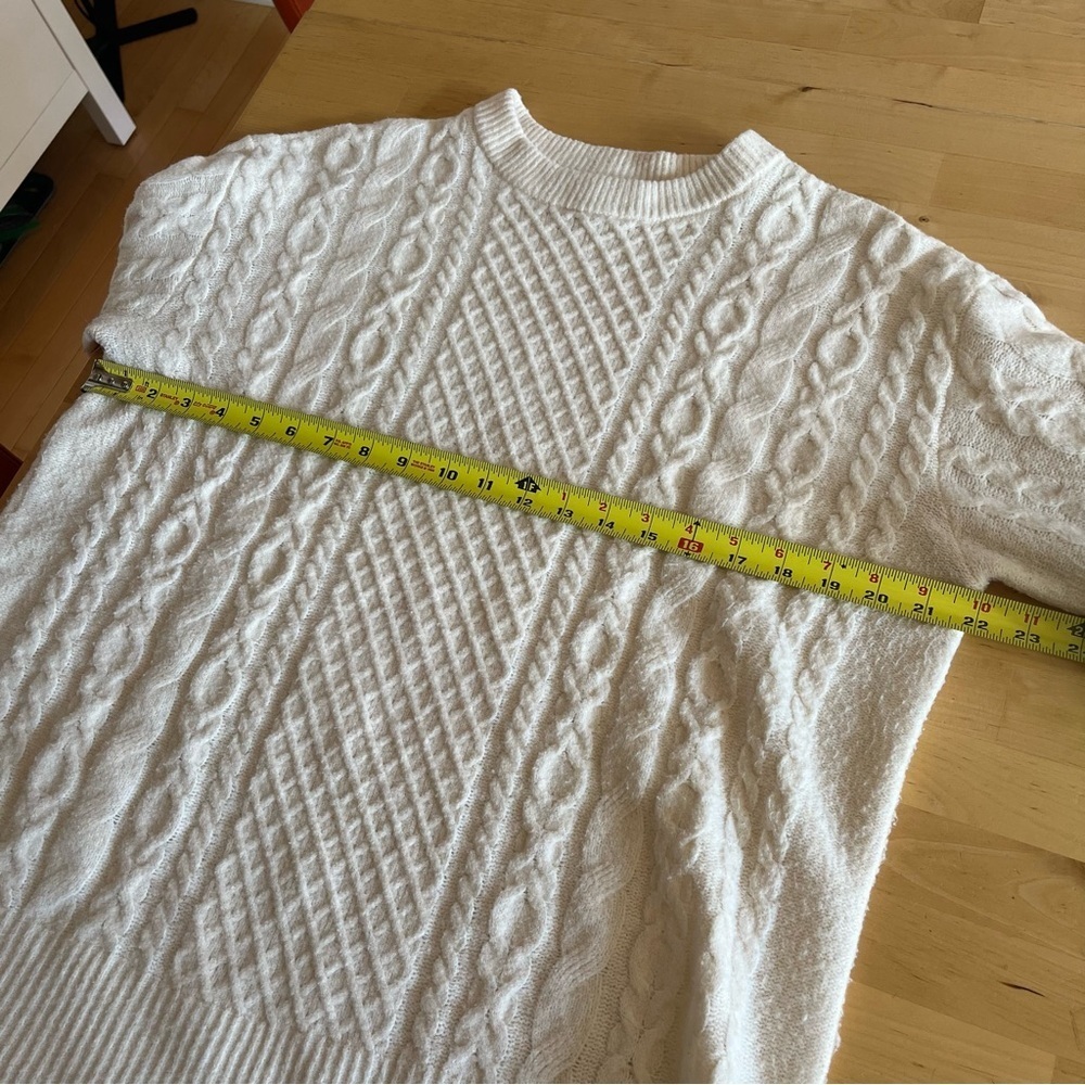 A New Day Sweater Size L Oversized Cream Chunky Cable Knit Fisherman New England - Picture 6 of 7